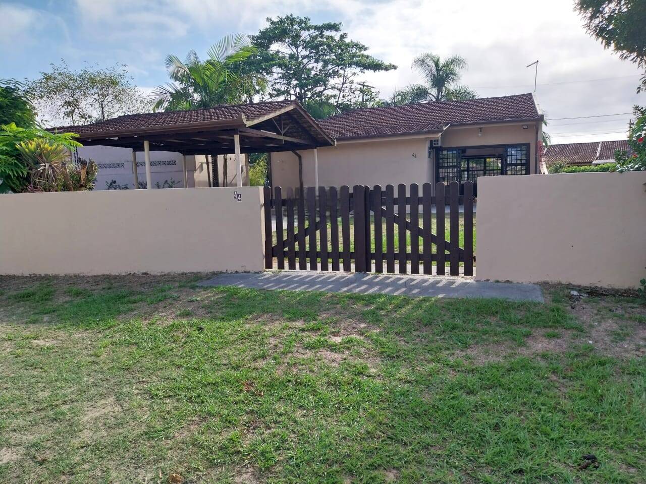 #140 - Casa para Venda em Pontal do Paraná - PR