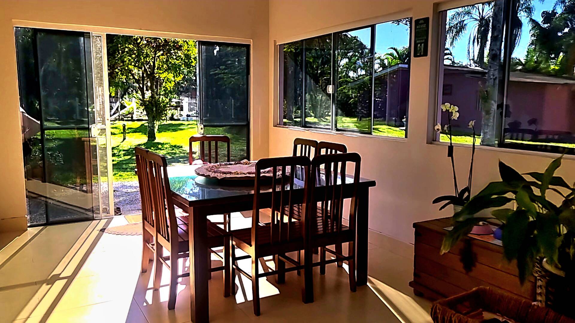 Chácara à venda com 3 quartos, 2500m² - Foto 2